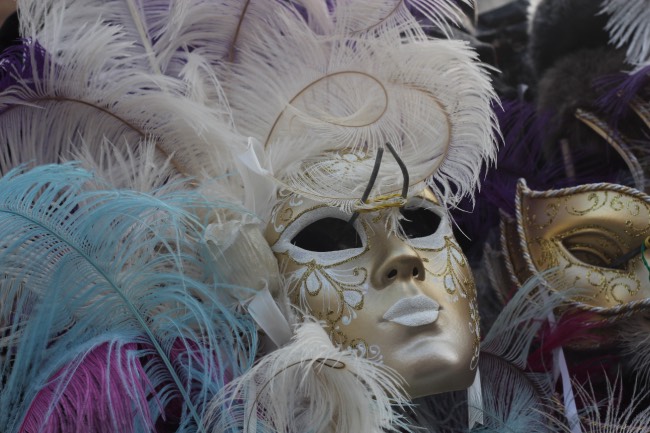 what to do in carnival of venice 